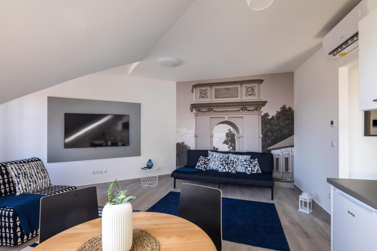 Stafetahaz Apartmanok Vác エクステリア 写真