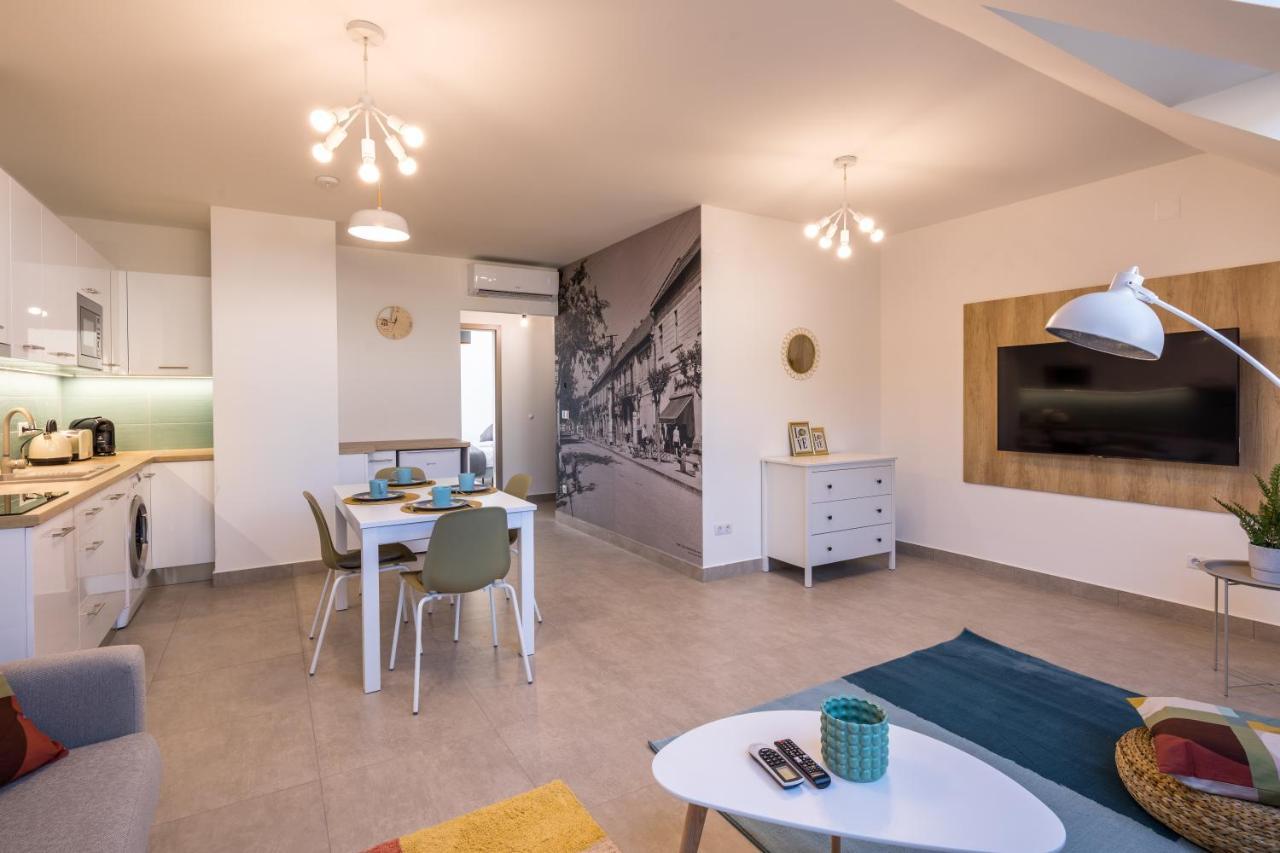 Stafetahaz Apartmanok Vác エクステリア 写真