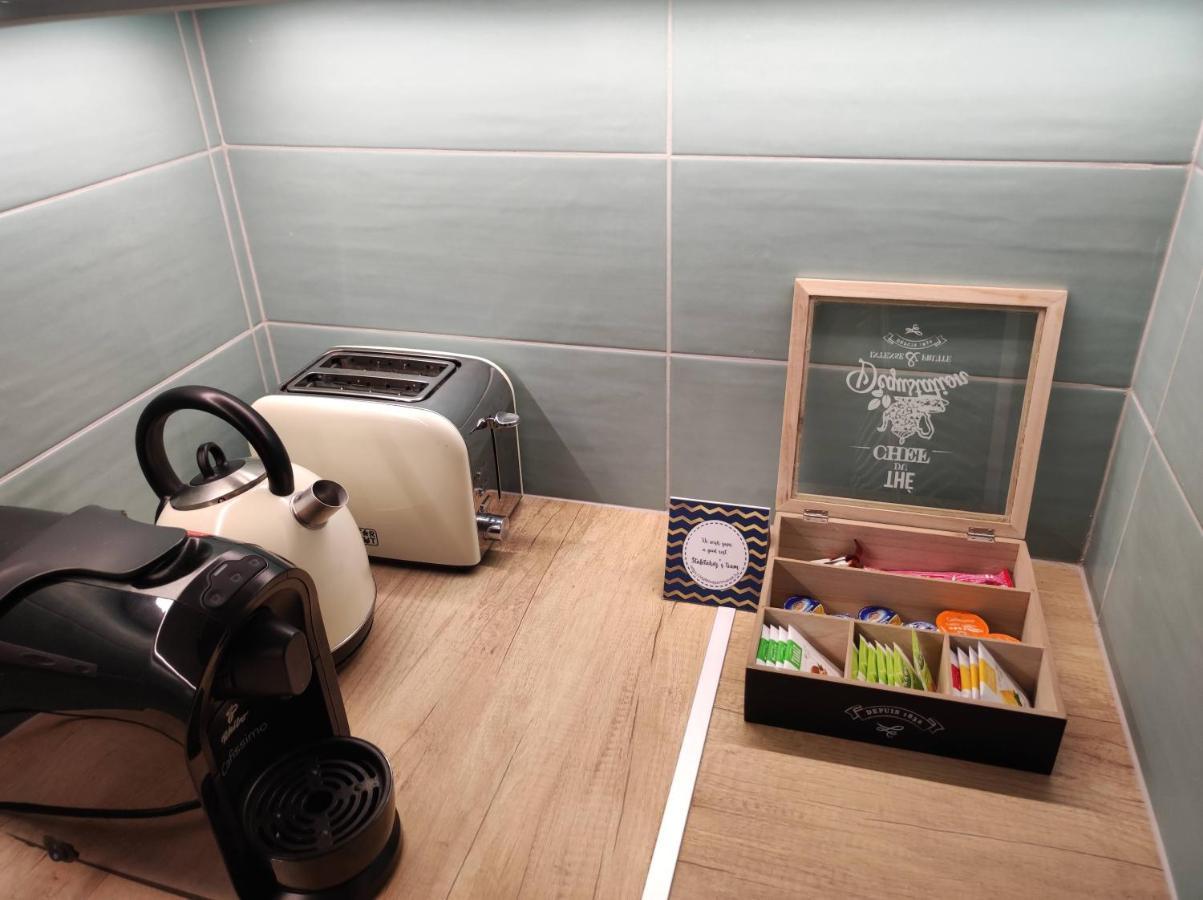 Stafetahaz Apartmanok Vác エクステリア 写真