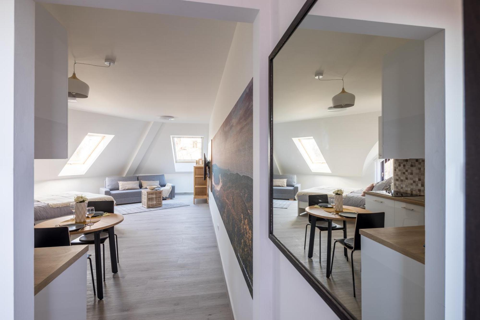 Stafetahaz Apartmanok Vác エクステリア 写真