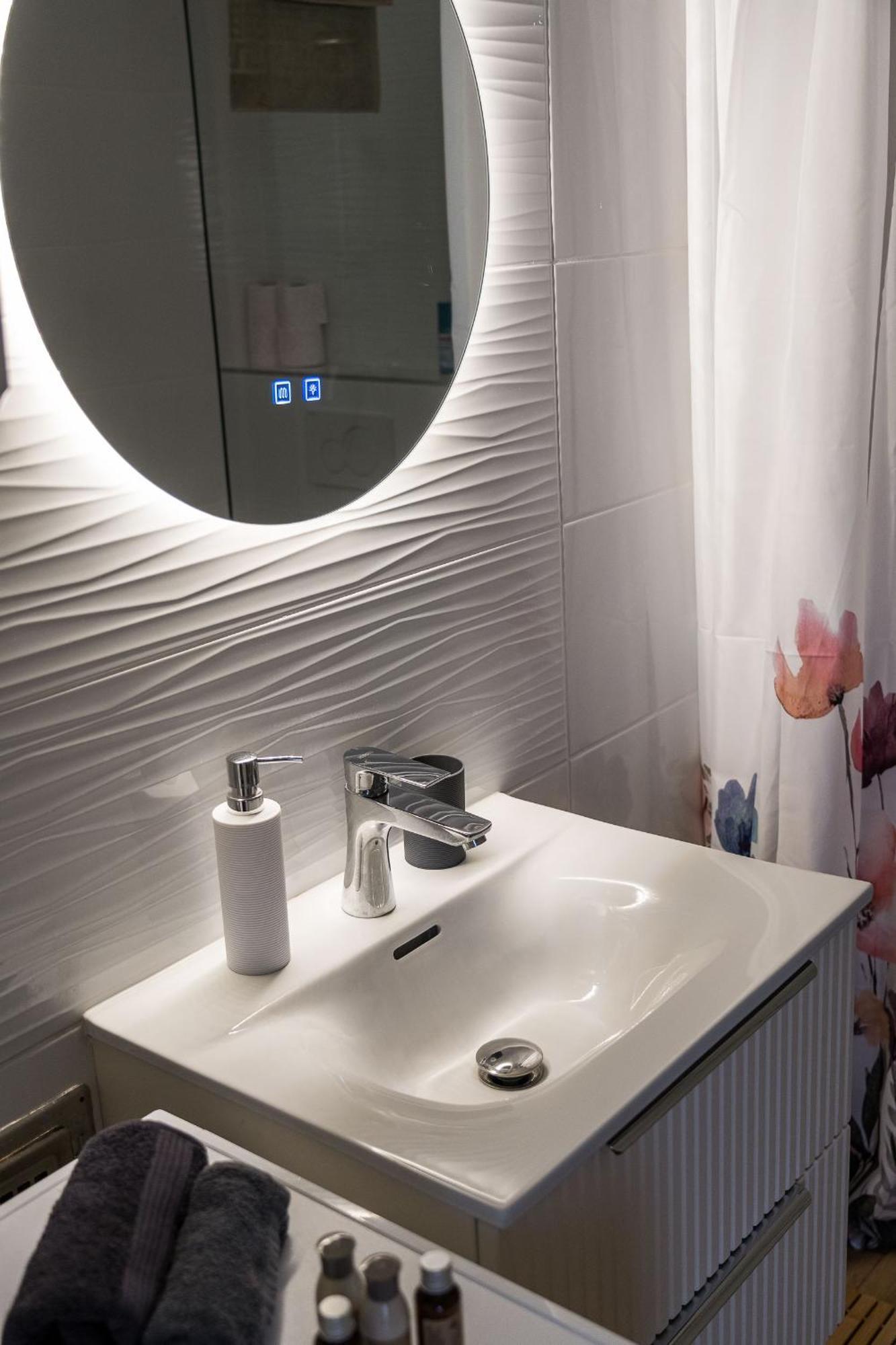 Stafetahaz Apartmanok Vác エクステリア 写真