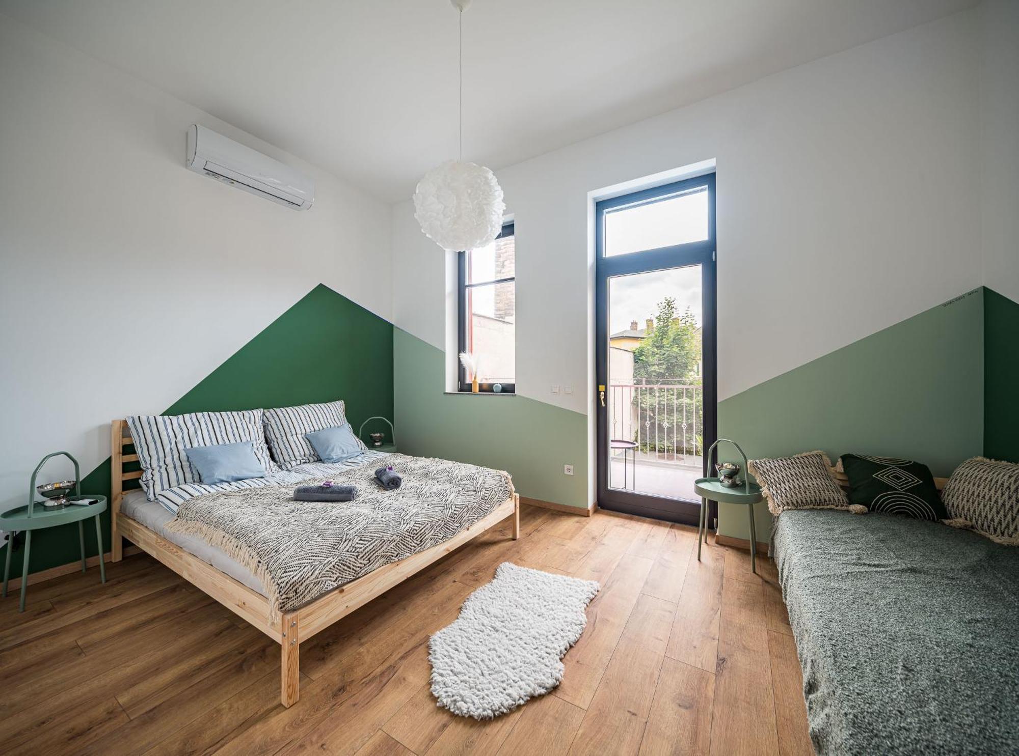 Stafetahaz Apartmanok Vác エクステリア 写真