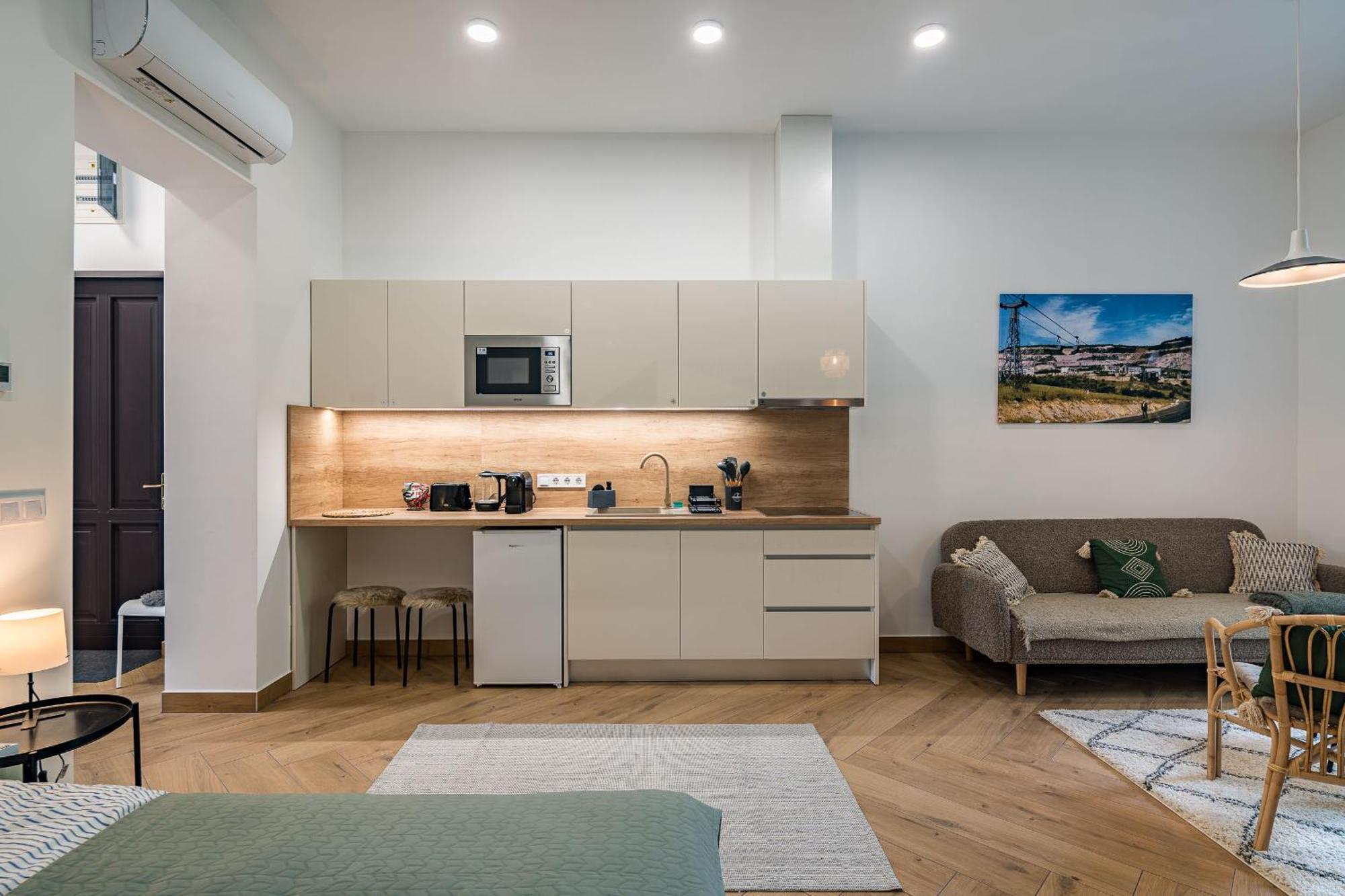 Stafetahaz Apartmanok Vác エクステリア 写真