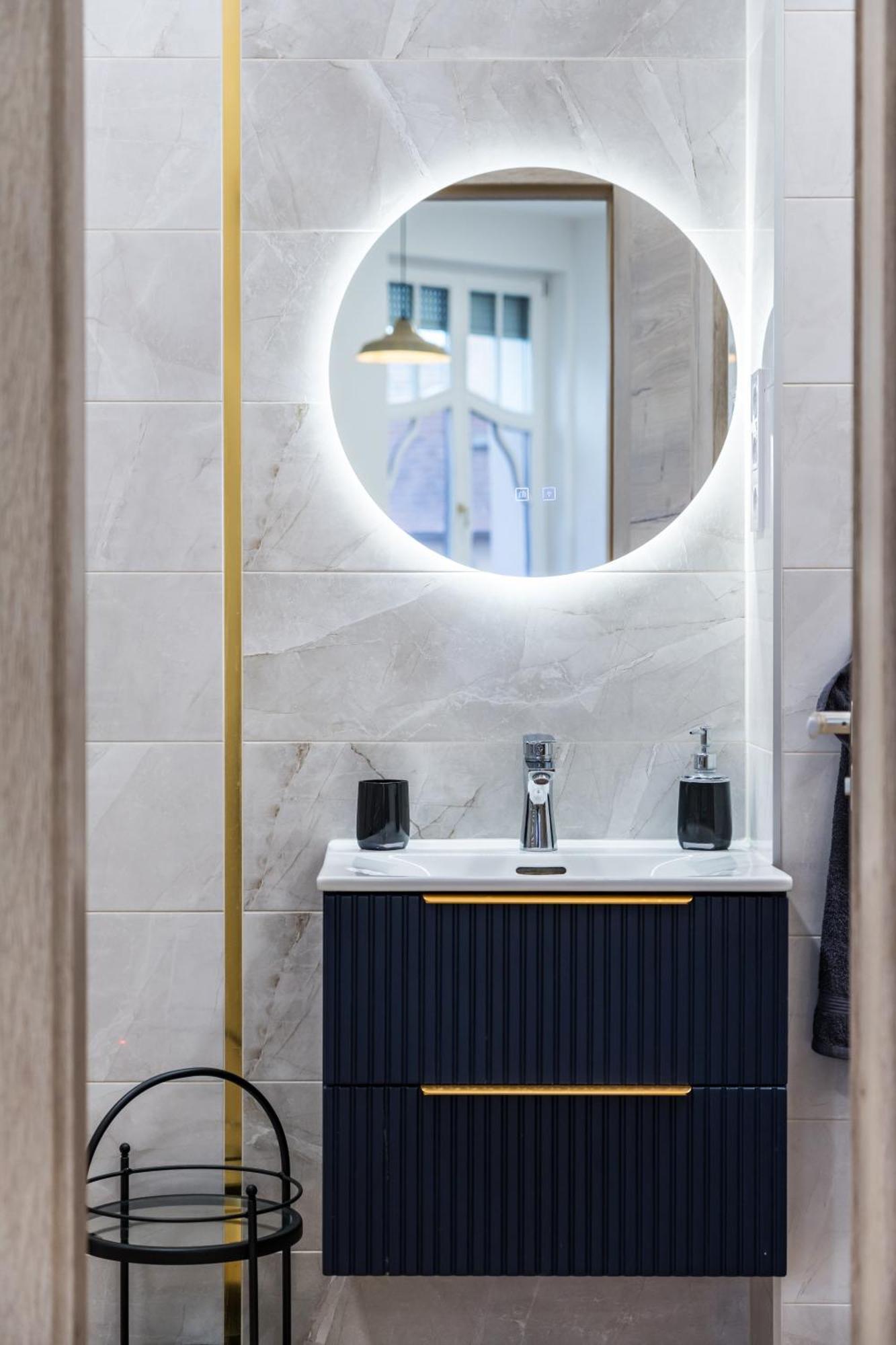 Stafetahaz Apartmanok Vác エクステリア 写真