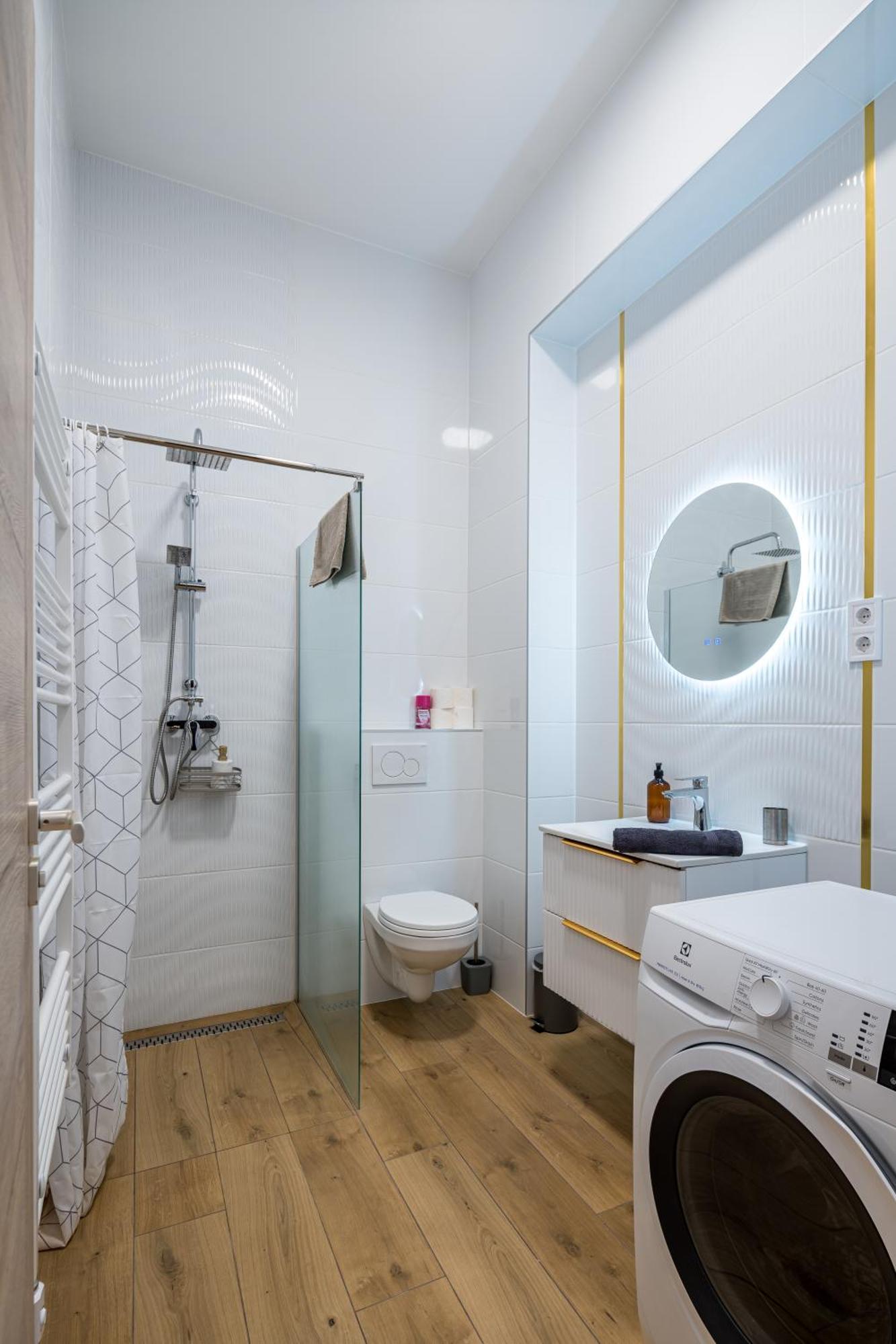 Stafetahaz Apartmanok Vác エクステリア 写真